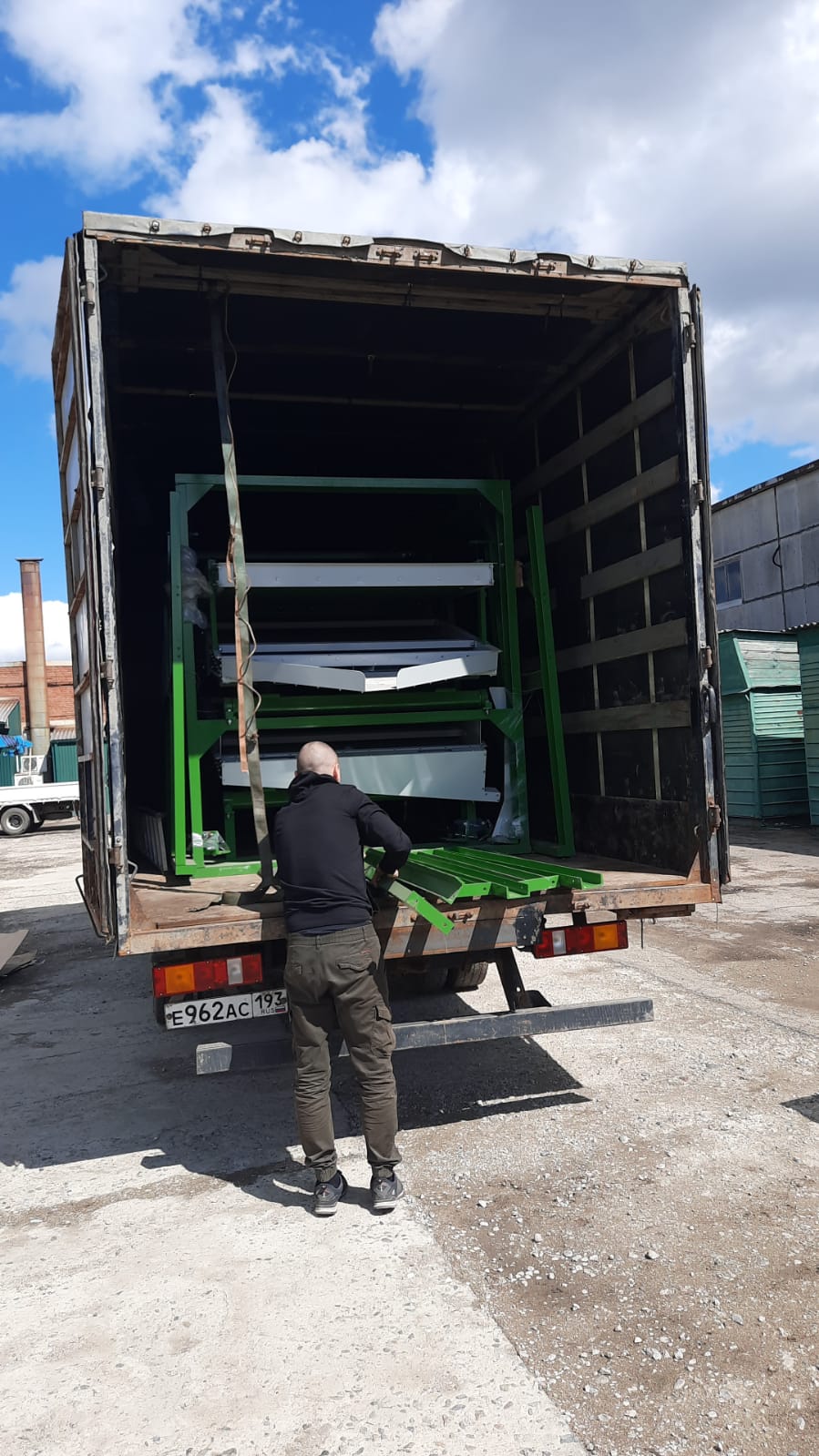 Оборудование из станицы Динская в Новомалороссийскую